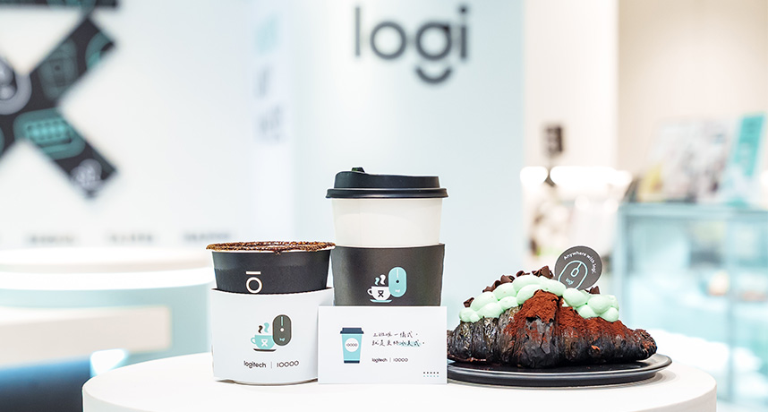 Logitech 跨界聯名 Ten Thousand Coffee 推出「Logi Café」聯名焙茶奶霜咖啡、薄荷巧克力可頌套餐！